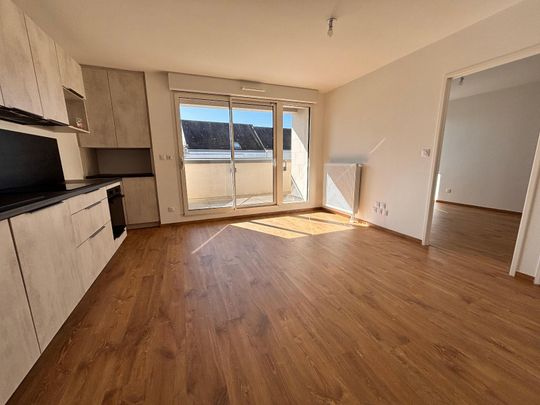 Location Appartement 2 pièces 40m² ST CYR SUR LOIRE 37540 - Photo 1