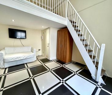 Leinster Gardens, Bayswater, W2 - Photo 1