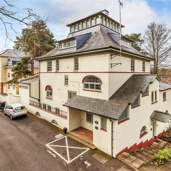 Maybury Knowle, Woking, Surrey, GU22 - Photo 1