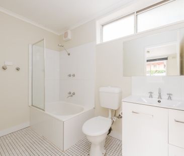 One Bedroom, Ground Floor Apartment. - Photo 3