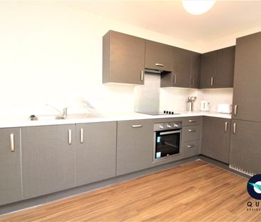 3 bedroom Flat To Rent - Photo 6