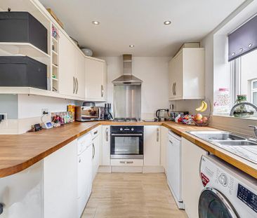 2 bedroom detached bungalow to rent - Photo 1