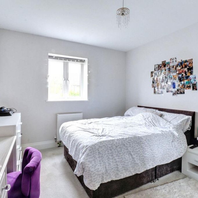 5 bedroom detached house to rent - Photo 1