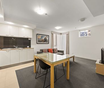 Fully Furnished Apartment in the Heart of Brisbane City - Photo 2