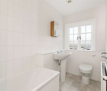 Two bedroom cottage in the popular village of Nuneham Courtenay - Photo 6