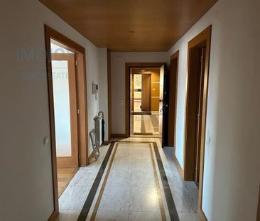 3 room luxury Flat for rent in Porto, Distrito do Porto - Photo 4