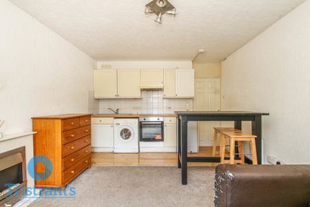 1 bed Flat for Rent - Photo 2
