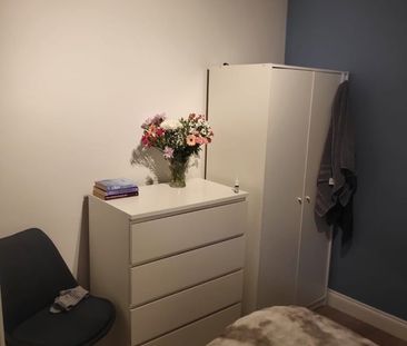 Room in a Shared House, Bevendean Crescent, BN2 - Photo 2