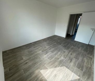 Erstbezug nach Sanierung - 3RWE mit Balkon und Dusche - Foto 1