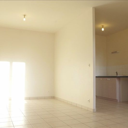 Location Appartement 2 pièces 54m² BAYEUX 14400 - Photo 1