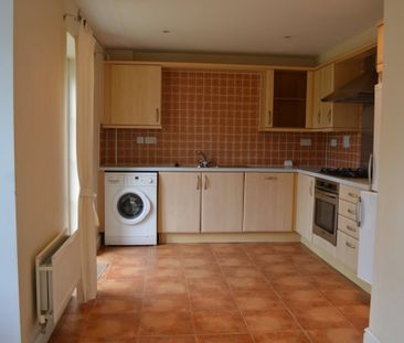 3 bedroom semi-detached house to rent - Photo 4