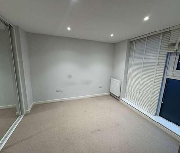 Albany Gate, Darkes Lane, EN6 - Photo 2