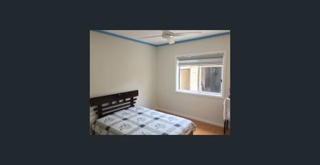 Beautiful 2 Bedroom Grannyflat - Photo 4