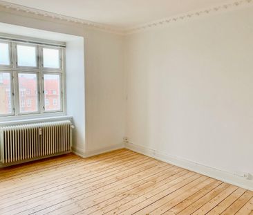 Rummelig 2 værelses lejlighed i vestbyen - Foto 5