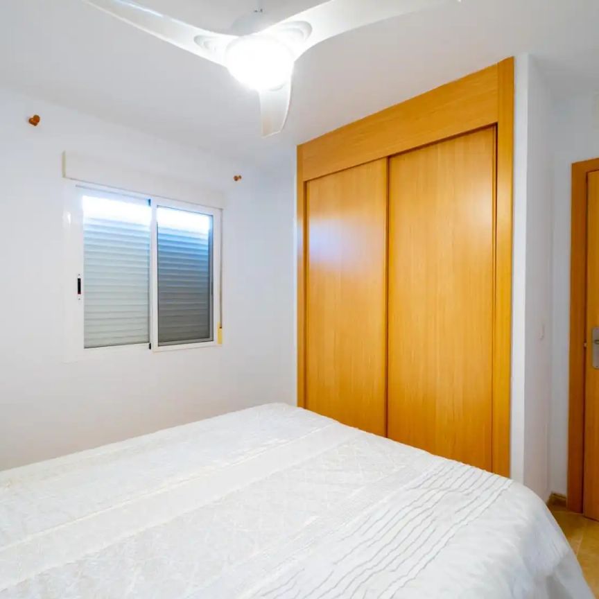 Apartamento de alquiler en Carrer D'oriola, Pueblo Acantilado - Lanuza - Photo 1