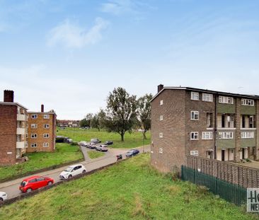 Walton Green - Photo 2