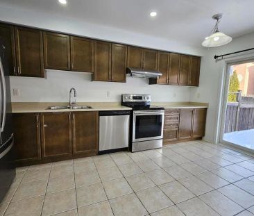 1064 CLARK BOULEVARD - Photo 5