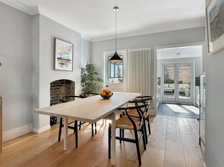 2 bedroom end of terrace house to rent - Photo 3