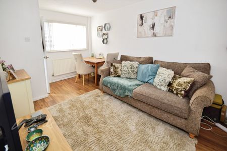 1 bedroom end of terrace house to rent - Photo 2