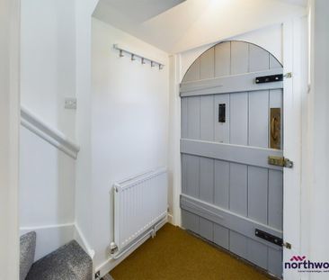 2 bedroom terraced house to rent - Photo 2