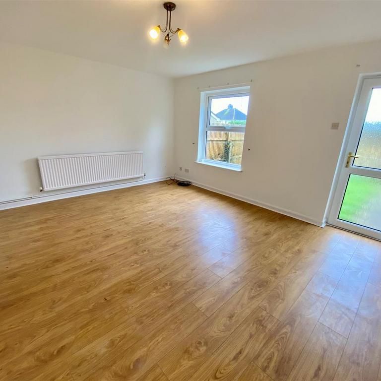 2 bedroom semi-detached house to rent - Photo 1