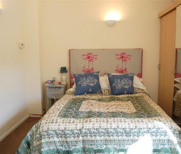 3 bedroom barn conversion to rent - Photo 2