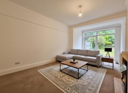 4 bedroom semi-detached house to rent - Photo 2