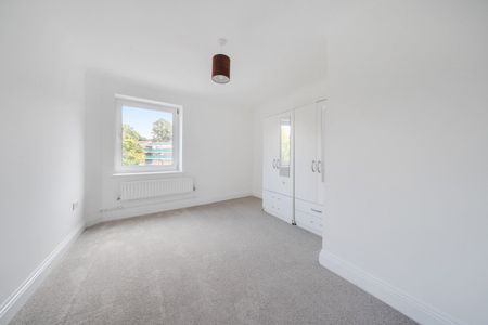 Dacre Park, Lewisham, London, SE13 - Photo 5