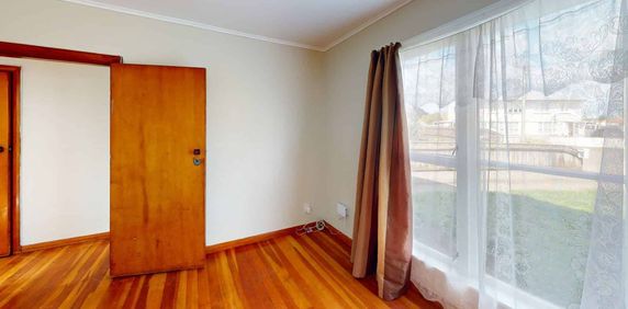 RENT REDUCTION-CHECK IT OUT! - Photo 2