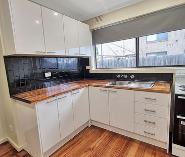 Spacious 2-Bedroom Unit in Prime St Albans Location - Photo 4
