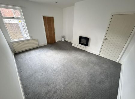 2 bedroom ground floor flat to rent - Photo 4