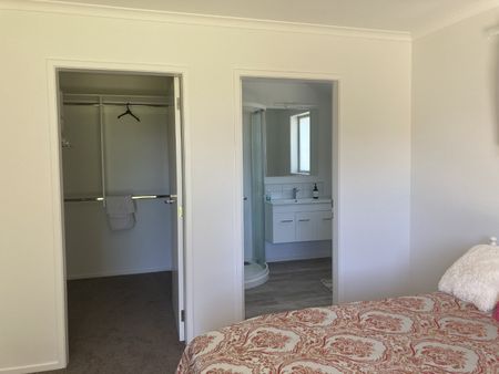 Ohau - 4 Bedrooms - Photo 5