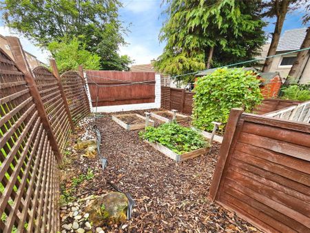 2 bedroom terraced house to rent - Photo 3