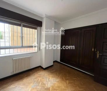 Piso en alquiler en Centro - Photo 3
