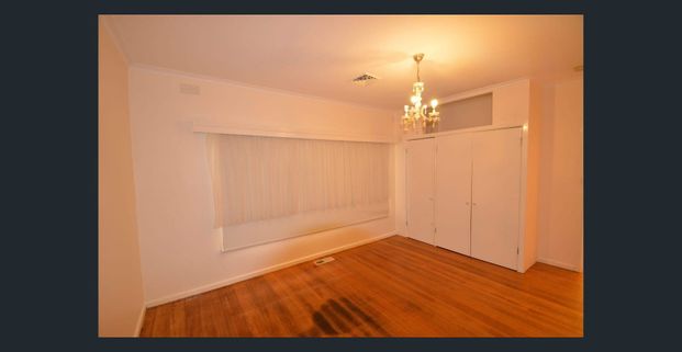 Updated 3 Bedroom Single Level House - Photo 1