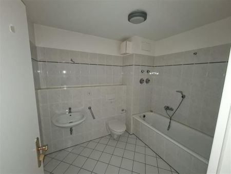 Helle 2-Raum-Whg. mit EBK frei !! - Photo 2