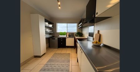 Tired of Tiny? Discover 110sqm of Huge, Air-Conditioned Living. - Photo 3