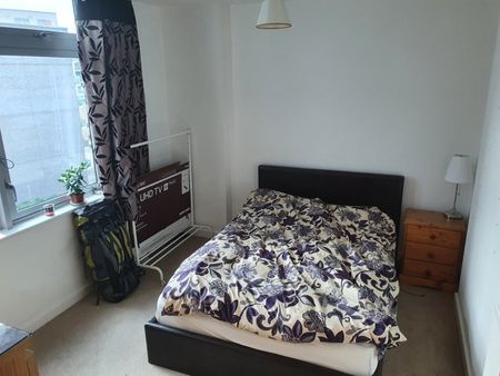 1 Bed Flat, Iona Tower, E14 - Photo 3