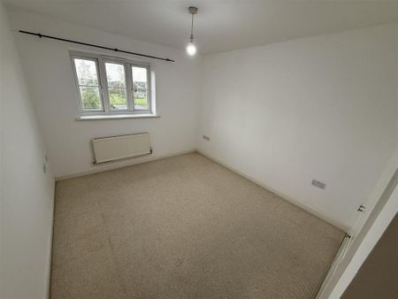2 bedroom maisonette to rent - Photo 2