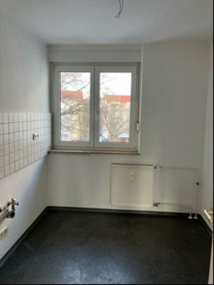 Helle 3-Zimmer Wohnung mit Tageslichtbad und Duschkabine, ideal für Kleinfamilien - Photo 1