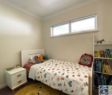 MODERN MIDDLE VILLA - Photo 4