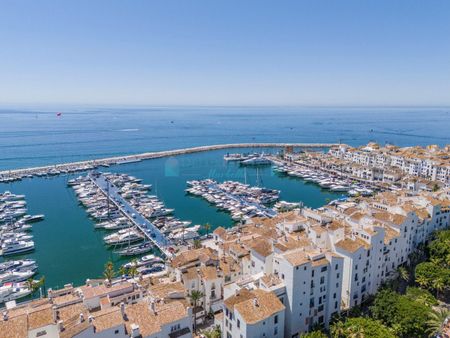 Apartment for rent in Marbella - Puerto Banus - Photo 2
