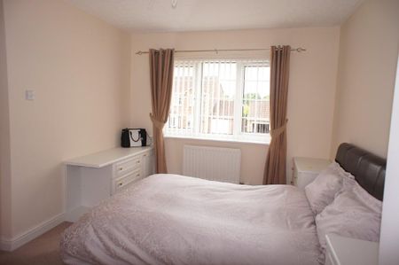 3 bedroom detached house to rent - Photo 5