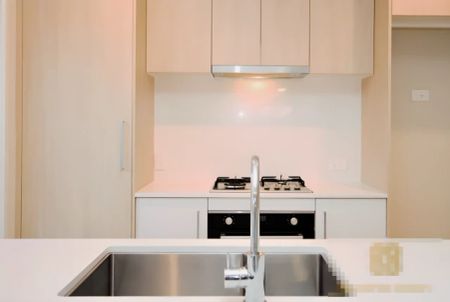 4 bed 2 bath - Photo 3