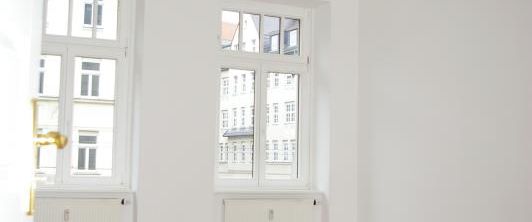 Sanierte Altbauwohnung im 3.OG mit Balkon!! - Photo 1