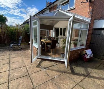 2 bedroom terraced house to rent - Photo 4