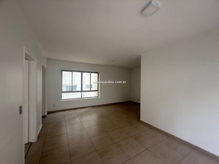 Paraíso: 3 Dorm | 1 Suíte | 157 m² úteis | Não tem Garagem - Foto 3