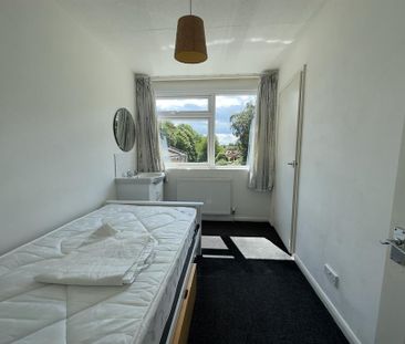 5 bedroom detached house to rent - Photo 4