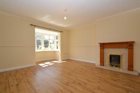 3 bedroom semi-detached house to rent - Photo 3