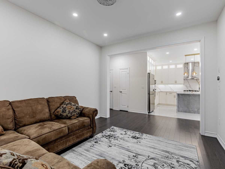 For Lease - 1957 Don White Court Unit# Upper, Oshawa, Ontario - Photo 4